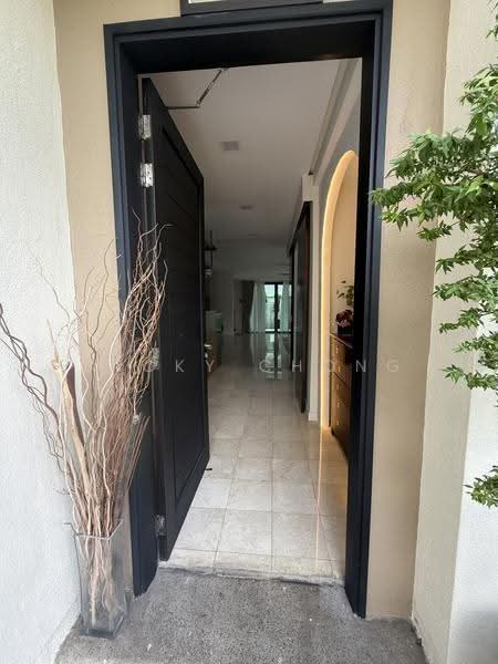 Rumah Berkembar untuk Dijual di Taman Danau Desa (Taman Desa) - JACKY CHONG - Entrance - PropertyGuru.com.my