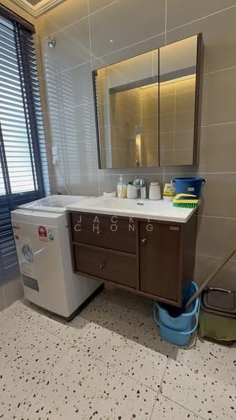 Rumah Berkembar untuk Dijual di Taman Danau Desa (Taman Desa) - JACKY CHONG - Bathroom - PropertyGuru.com.my