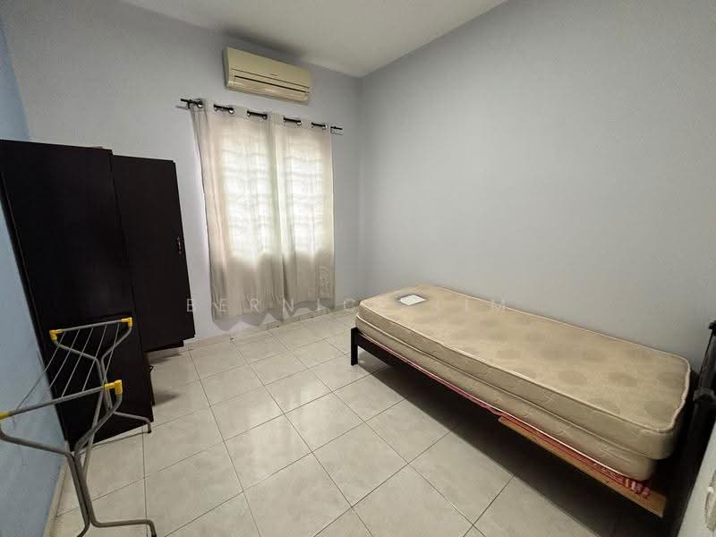 Rumah Teres 2-Tingkat untuk Dijual di Setia Tropika (Johor Bahru) - Bernice Lim - Bedroom - PropertyGuru.com.my