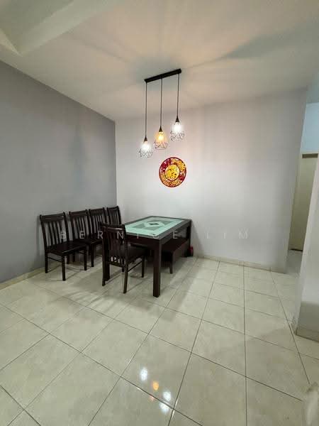 Rumah Teres 2-Tingkat untuk Dijual di Setia Tropika (Johor Bahru) - Bernice Lim - Dining Room - PropertyGuru.com.my