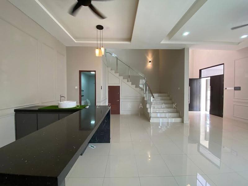 Rumah Berkembar untuk Dijual di Puncak Melawati (Melawati) - Muizz Razak - PropertyGuru.com.my