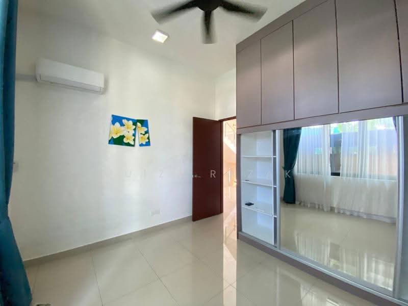Rumah Berkembar untuk Dijual di Puncak Melawati (Melawati) - Muizz Razak - PropertyGuru.com.my