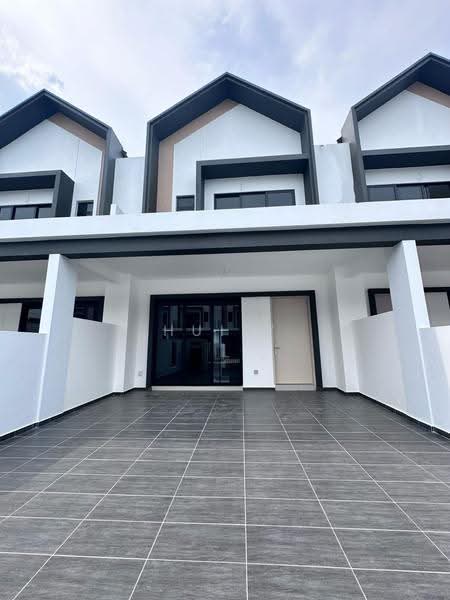 2-storey Terraced House for Sale in Bandar Dato Onn (Tebrau) - Huily Woon - Exterior - PropertyGuru.com.my
