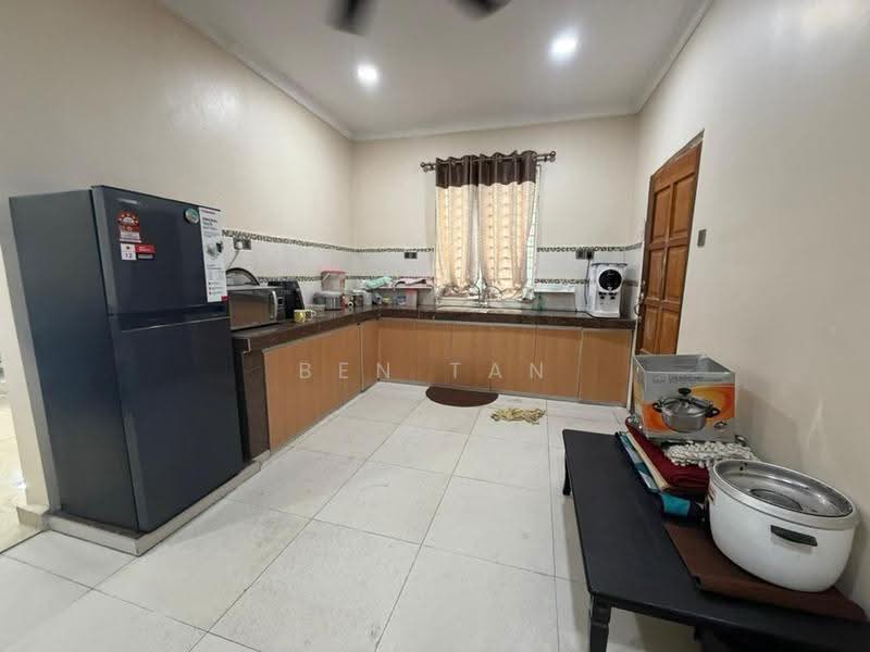 Bungalow House untuk Disewa di Rawang (Selangor) - Ben Tan - Kitchen - PropertyGuru.com.my