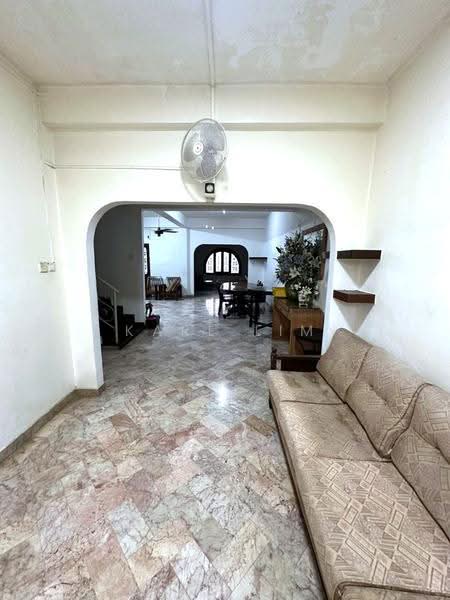 Rumah Berkembar untuk Dijual di Kampung Mahmoodiah (Johor Bahru) - Karl Lim - Living Room - PropertyGuru.com.my