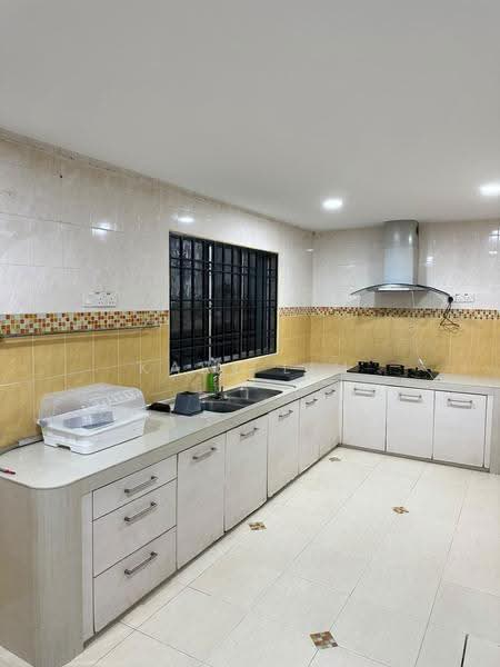 Rumah Berkembar untuk Dijual di Kampung Mahmoodiah (Johor Bahru) - Karl Lim - Kitchen - PropertyGuru.com.my
