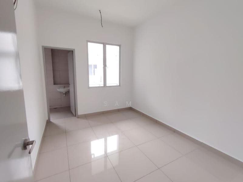 2-storey Terraced House for Sale in Amverton Hills (Sungai Buloh) - Sam Yap - Interior - PropertyGuru.com.my