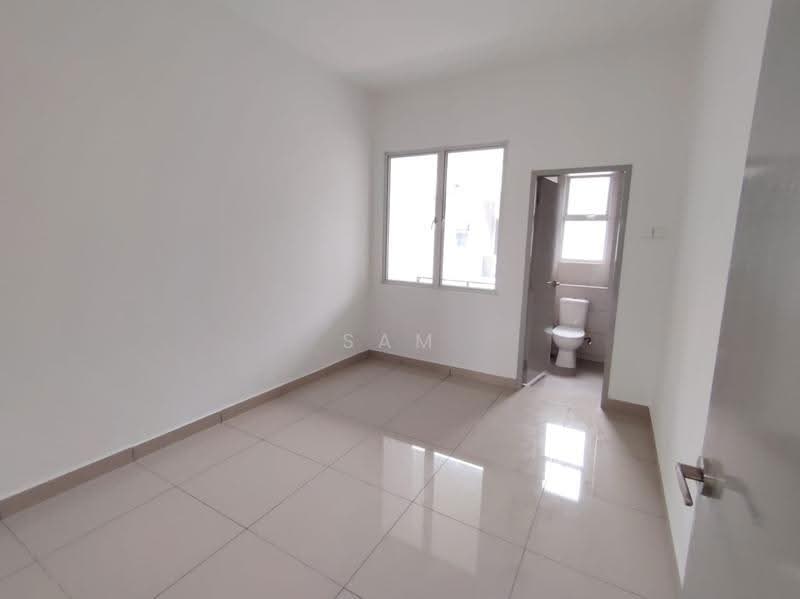 2-storey Terraced House for Sale in Amverton Hills (Sungai Buloh) - Sam Yap - Interior - PropertyGuru.com.my