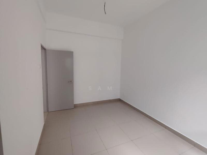 2-storey Terraced House for Sale in Amverton Hills (Sungai Buloh) - Sam Yap - Interior - PropertyGuru.com.my