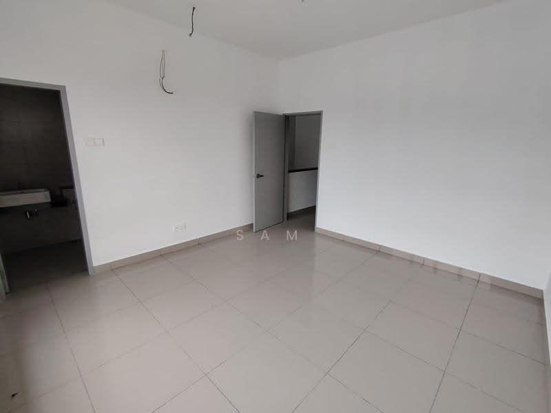 2-storey Terraced House for Sale in Amverton Hills (Sungai Buloh) - Sam Yap - Interior - PropertyGuru.com.my