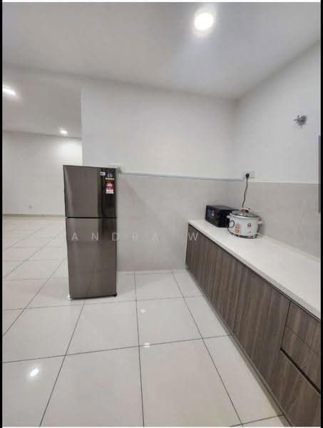 Condominium for Rent at Paraiso Residence @ The Earth - Sandra Wong - Kitchen - PropertyGuru.com.my