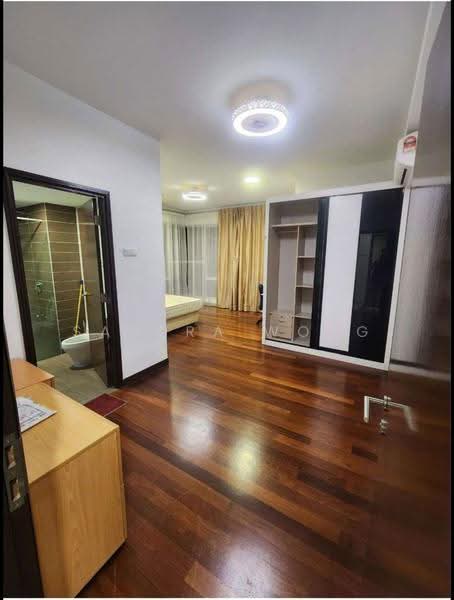 Condominium for Rent at Paraiso Residence @ The Earth - Sandra Wong - Bedroom - PropertyGuru.com.my