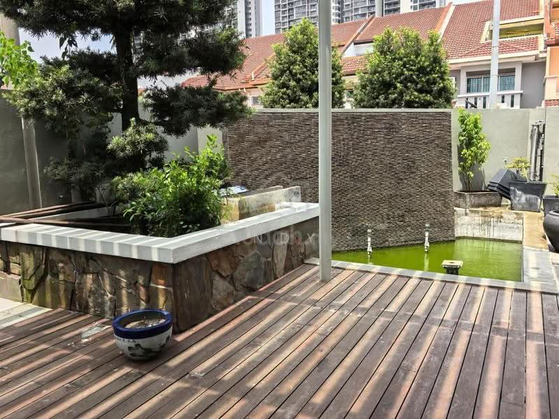 Rumah Teres 2.5-Tingkat untuk Dijual di Bandar Tun Hussein Onn (Cheras) - Andy Wong - Garden - PropertyGuru.com.my