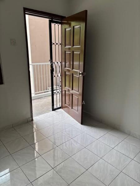 Flat for Rent at Seksyen 2 Wangsa Maju Flat - Lydia Loo - Balcony - PropertyGuru.com.my