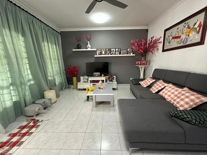 Rumah Teres 2-Tingkat untuk Dijual di Saujana Damansara (Damansara Damai) - Paul Ng - Living Room - PropertyGuru.com.my