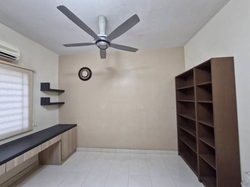 Kondominium untuk Dijual di Koi Kinrara - Moon Chiew - Study - PropertyGuru.com.my
