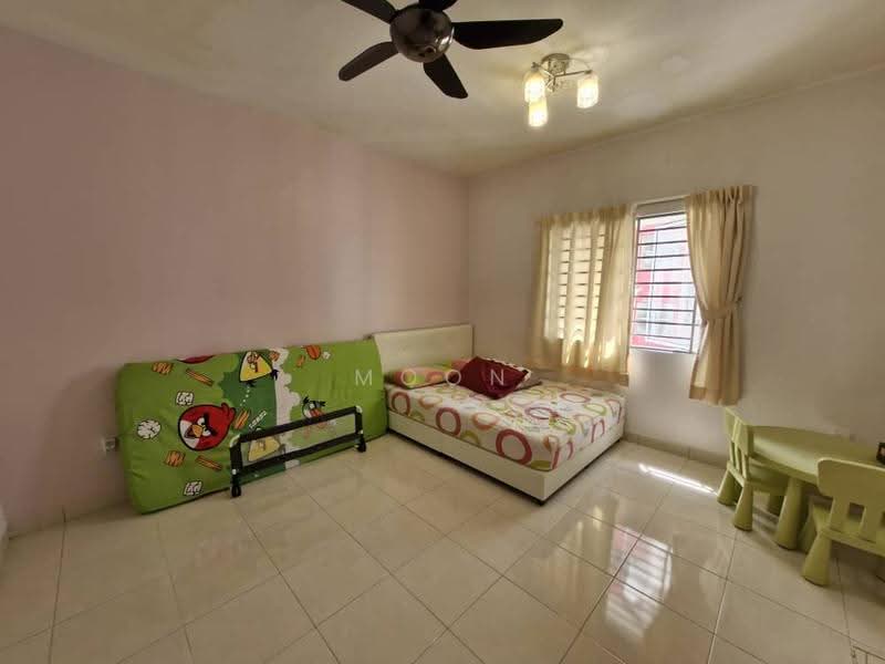 Kondominium untuk Dijual di Koi Kinrara - Moon Chiew - Bedroom - PropertyGuru.com.my
