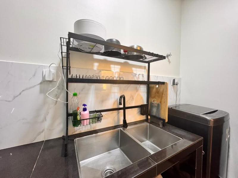 Kondominium untuk Dijual di The Hermington - Wan Hung Liew - Kitchen - PropertyGuru.com.my