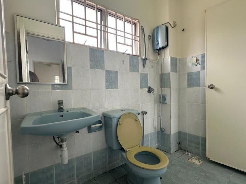 2-storey Terraced House for Sale in Taman Putra Permai (Seri Kembangan) - Paul Ng - PropertyGuru.com.my