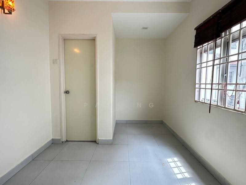 2-storey Terraced House for Sale in Taman Putra Permai (Seri Kembangan) - Paul Ng - PropertyGuru.com.my