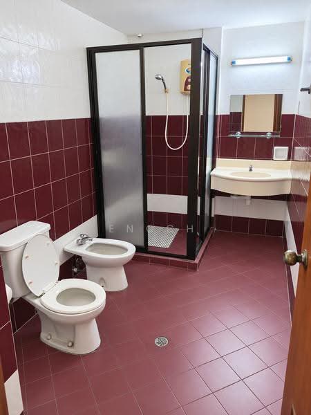 Kondominium untuk Dijual di Silverton Condominium - Enoch Tiu - Bathroom - PropertyGuru.com.my