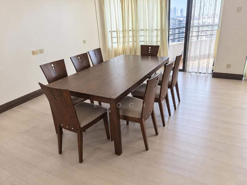 Kondominium untuk Dijual di Silverton Condominium - Enoch Tiu - Dining Room - PropertyGuru.com.my