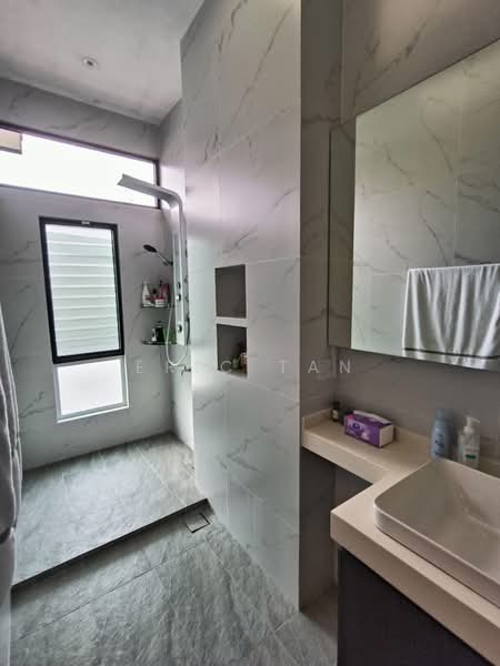 Townhouse for Rent in Taman Sutera Utama (Skudai) - Eric Tan - Bathroom - PropertyGuru.com.my