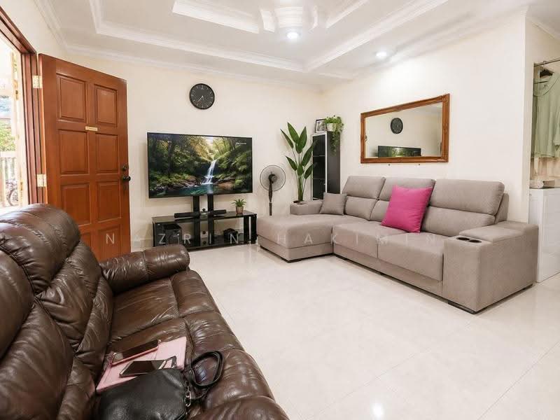 Terraced House for Sale in Taman Bersatu (Rawang) - Nazrin Hakimin - Living Room - PropertyGuru.com.my