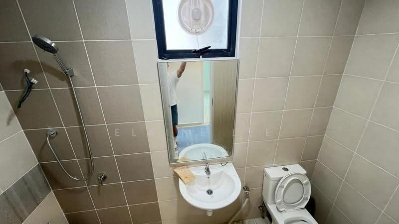 Condominium for Rent at Ideal Venice Residency - Elaine Lee - Bathroom - PropertyGuru.com.my
