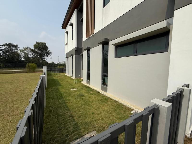 Bungalow House for Sale in Cyberjaya (Selangor) - Henry Liew - Exterior - PropertyGuru.com.my