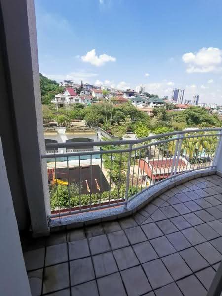 Kondominium untuk Dijual di Ketumbar Hill - Thim Chin Kit - Balcony - PropertyGuru.com.my