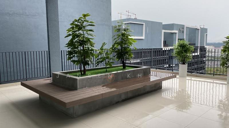 Kediaman Servis untuk Disewa di Setia City Residences - Jansen Khoo - Balcony - PropertyGuru.com.my