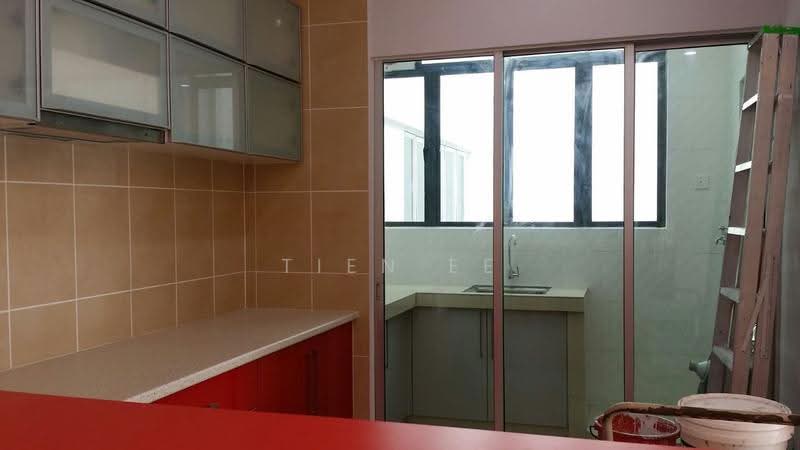 Kediaman Servis untuk Dijual di OUG Parklane - Tien Ee Yap - Kitchen - PropertyGuru.com.my