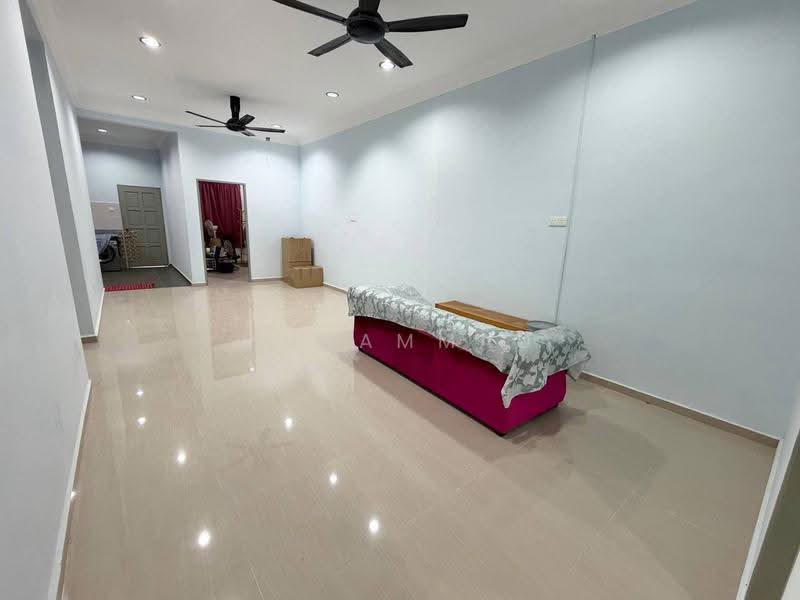 Rumah Berkembar untuk Dijual di Dungun (Terengganu) - Muhammad - Living Room - PropertyGuru.com.my