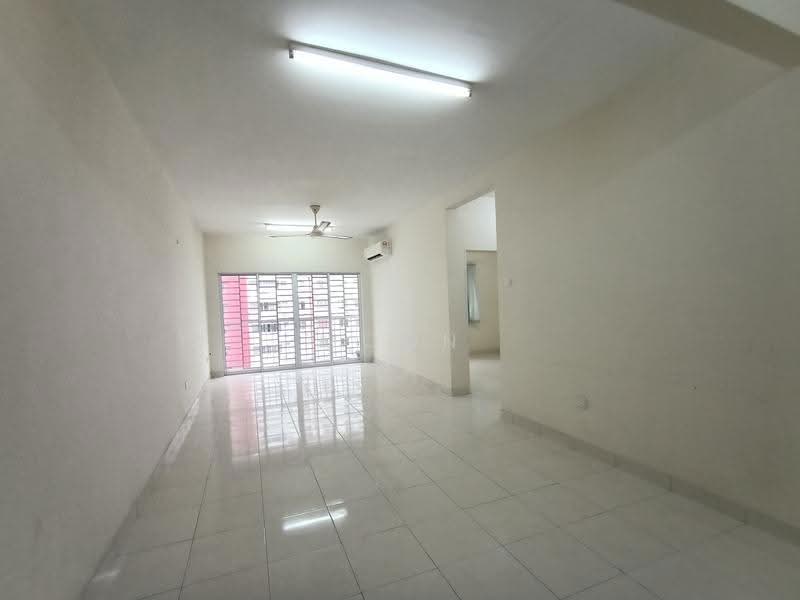 Kondominium untuk Dijual di Koi Kinrara - Moon Chiew - Living Room - PropertyGuru.com.my
