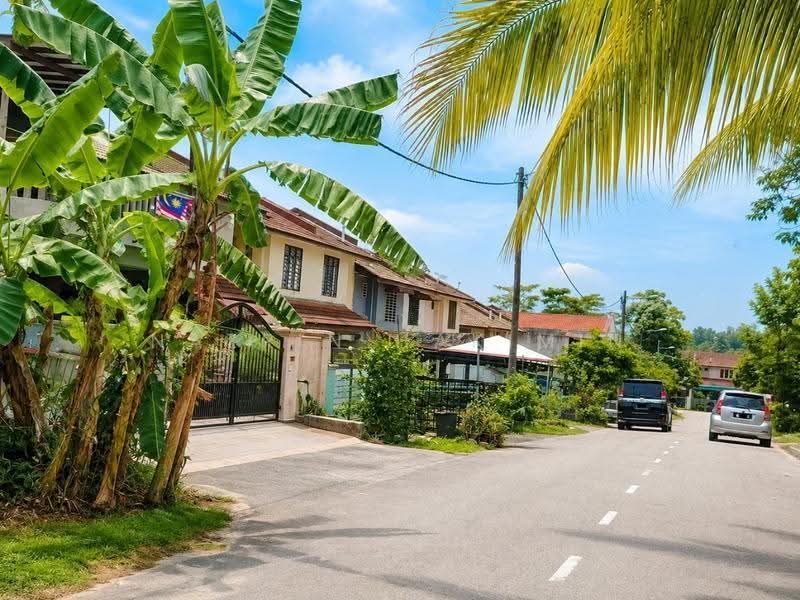 Terraced House for Sale in Bukit Sentosa (Rawang) - Nazrin Hakimin - Exterior - PropertyGuru.com.my