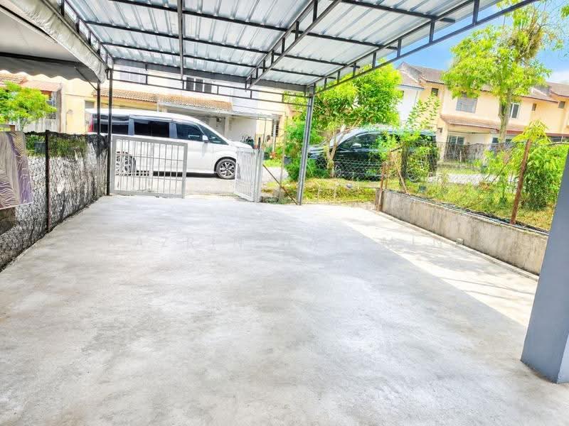 Terraced House for Sale in Bukit Sentosa (Rawang) - Nazrin Hakimin - Exterior - PropertyGuru.com.my