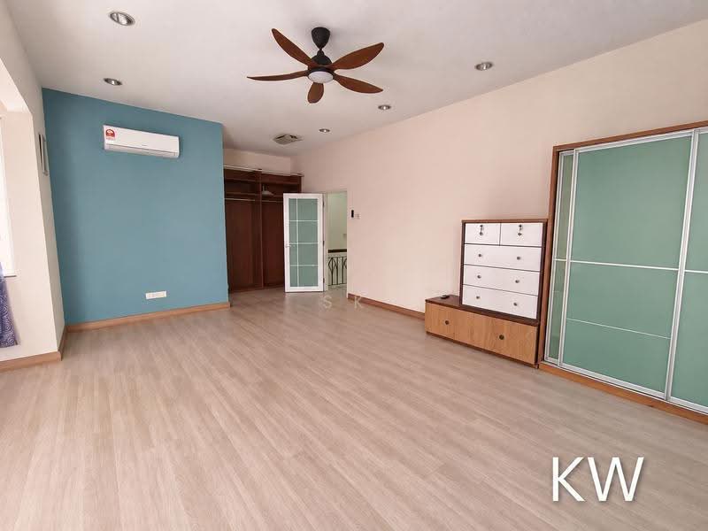 Rumah Berkembar untuk Dijual di Kemuning Utama Palma (Shah Alam) - SK Thiam - Bedroom - PropertyGuru.com.my