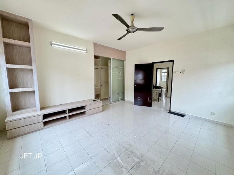 2-storey Terraced House for Sale in Bandar Bukit Tinggi 2 (Klang) - Joanne Pua - Living Room - PropertyGuru.com.my