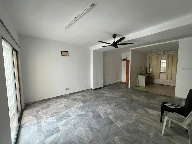 Condominium for Sale at Pelangi Indah Condominium - Tobey G - Living Room - PropertyGuru.com.my