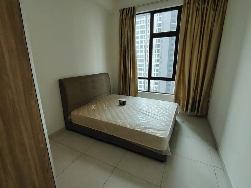 Service Residence for Sale at D'Summit Residences - KS Tan - Bedroom - PropertyGuru.com.my