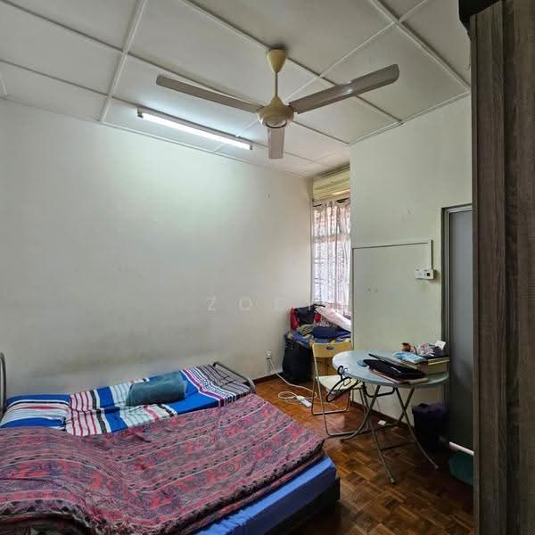 2-storey Terraced House for Sale in Taman Impian Emas (Skudai) - Zoey Lee - Bedroom - PropertyGuru.com.my