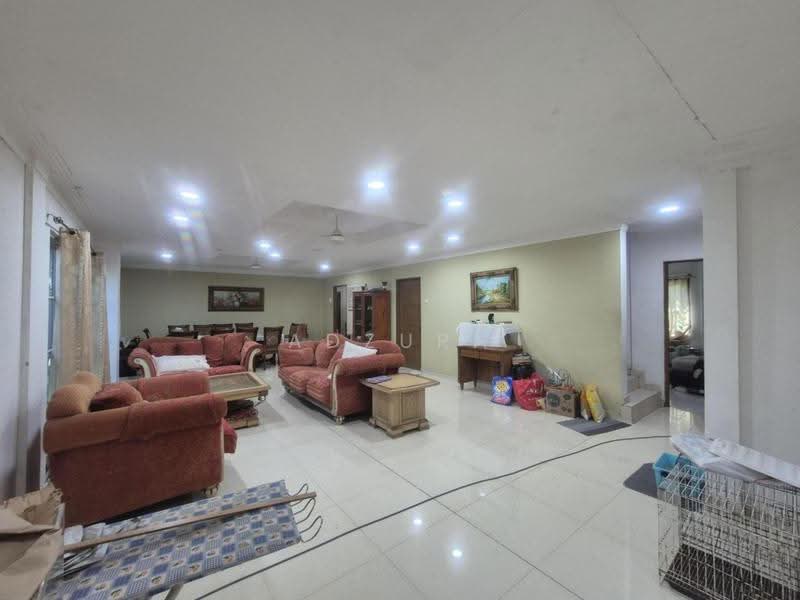 Bungalow House for Sale in Sungai Merab (Dengkil) - Adzura Zamedin - Living Room - PropertyGuru.com.my