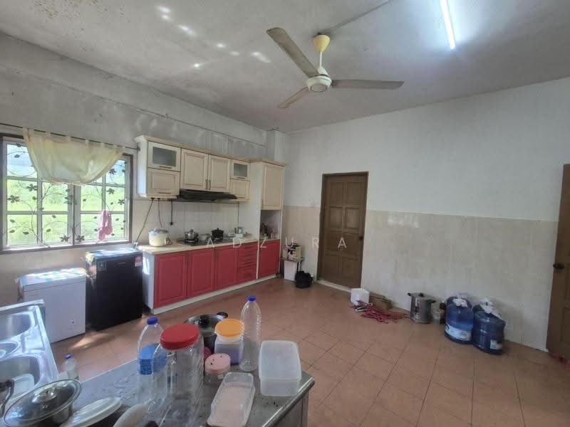 Bungalow House for Sale in Sungai Merab (Dengkil) - Adzura Zamedin - Kitchen - PropertyGuru.com.my