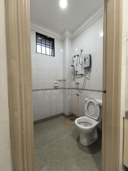 Semi-Detached House for Sale in Taman Impian Emas (Skudai) - Ong Lih Shyan - Bathroom - PropertyGuru.com.my