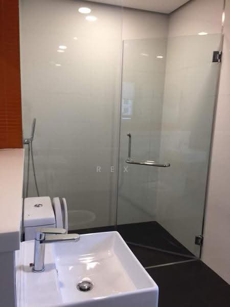 Kediaman Servis untuk Disewa di Arcoris Residences - Rex Tan - Bathroom - PropertyGuru.com.my