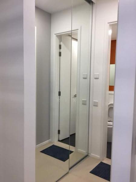 Kediaman Servis untuk Disewa di Arcoris Residences - Rex Tan - Entrance - PropertyGuru.com.my