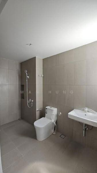 Rumah Teres untuk Disewa di Taman Bukit Serdang (Seri Kembangan) - Wan Hung Liew - Bathroom - PropertyGuru.com.my