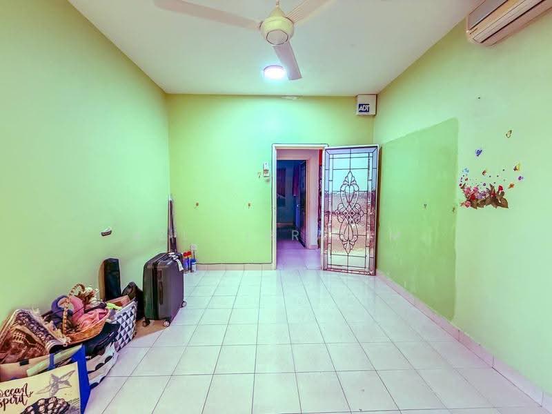 Semi-Detached House for Sale in Seksyen 3 (Bangi) - Azli Ibrahim - Living Room - PropertyGuru.com.my