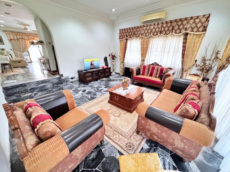 Bungalow House for Sale in Seksyen 2 (Bangi) - Adzura Zamedin - Living Room - PropertyGuru.com.my